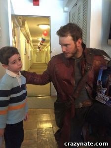 Chris Pratt visits childrens hospital